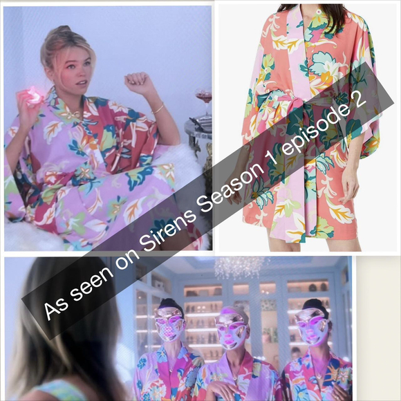 NWT As seen on “Sirens” Show Netflix Marbella Floral Wrap Robe by Natori in Pink - Picture 1 of 5